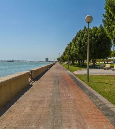 AL-KHOBAR/DAMMAM CORNICHE 22 KM CARRIAGEWAY